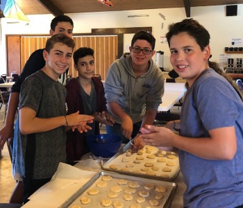 Boys-making-boyos-2