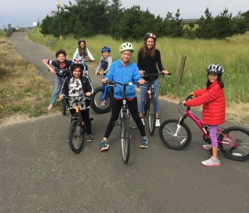 Girls-on-bikes-2